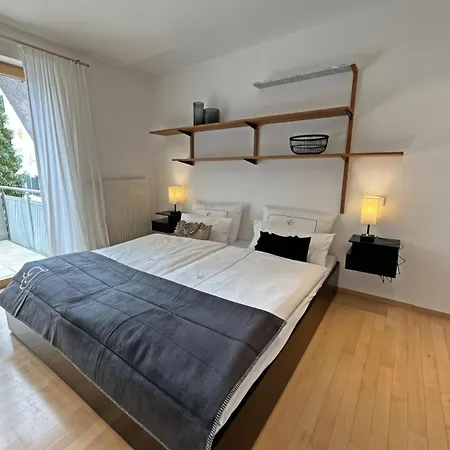 Am Urbanbrunnen הגנאו