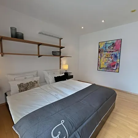 Am Urbanbrunnen * הגנאו